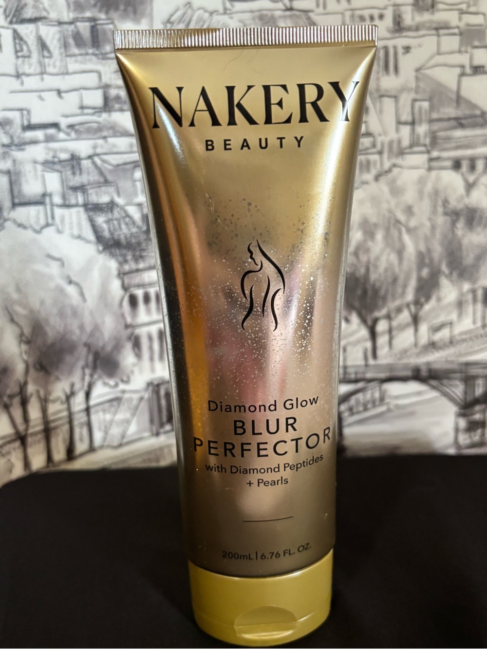 Nakery Beauty Diamond Glow Blur Perfector — Gold Primer